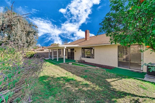 2186 Redwood, Hemet, CA 92545