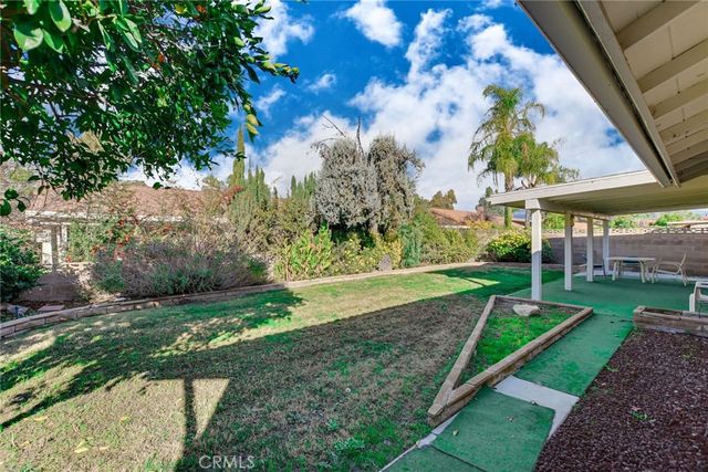 2186 Redwood, Hemet, CA 92545