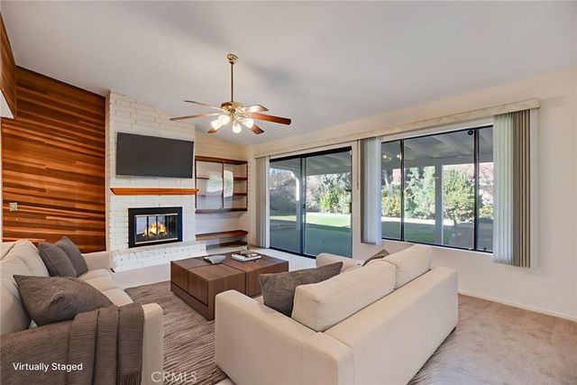 2186 Redwood, Hemet, CA 92545