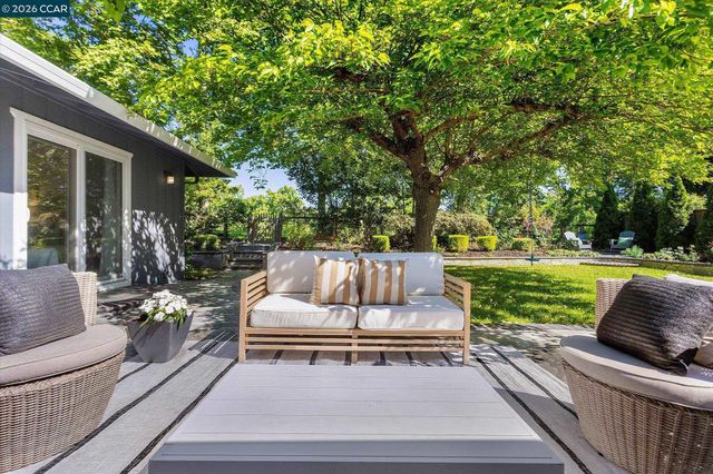 659 Park Hill Rd, Danville, CA 94526