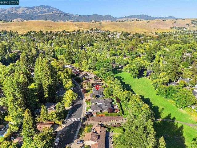 659 Park Hill Rd, Danville, CA 94526