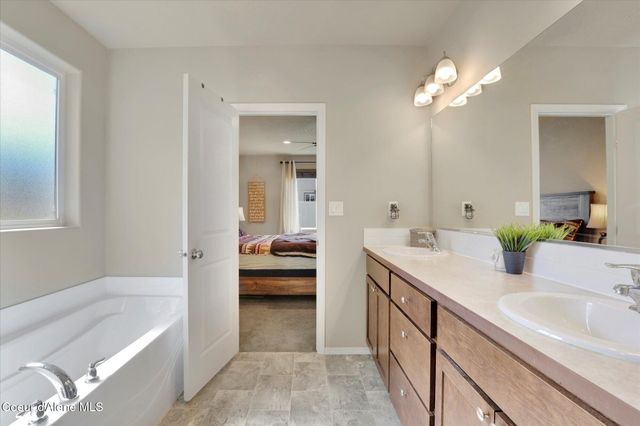 5994 W Alliance ST, Rathdrum, ID 83858