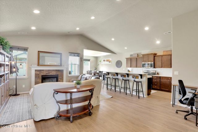 5994 W Alliance ST, Rathdrum, ID 83858