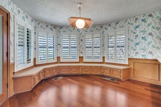 407 Yacht Club Drive, Rockwall, TX 75032