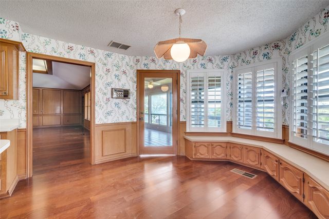 407 Yacht Club Drive, Rockwall, TX 75032