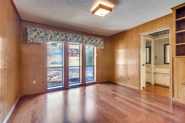 407 Yacht Club Drive, Rockwall, TX 75032