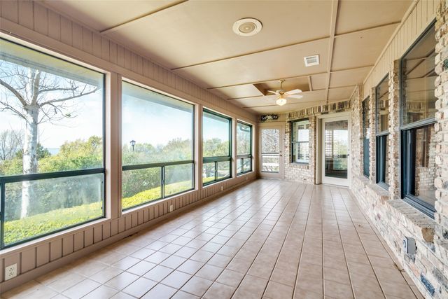 407 Yacht Club Drive, Rockwall, TX 75032