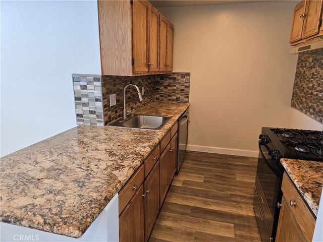 5700 Etiwanda, Tarzana, CA 91356
