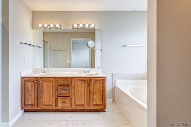 7613 Preservation Park Drive, Montgomery, AL 36117