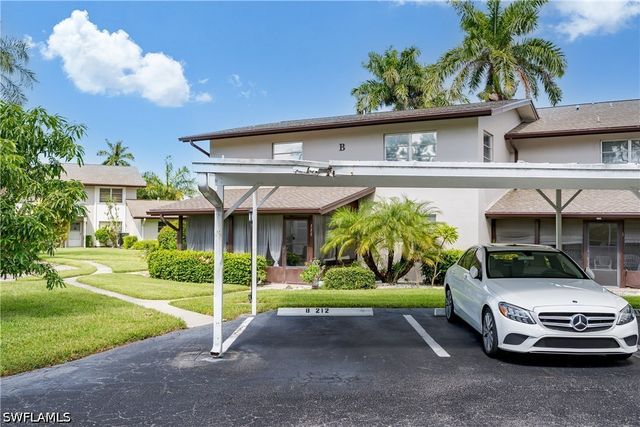 180 Cypress WAY E B212, Naples, FL 34110