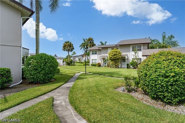 180 Cypress WAY E B212, Naples, FL 34110