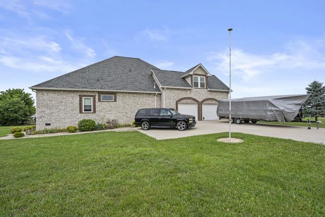 2114 London Ln, Greenbrier, TN 37073
