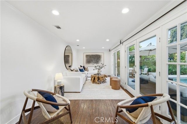 5232 Woodman Avenue, Sherman Oaks, CA 91401