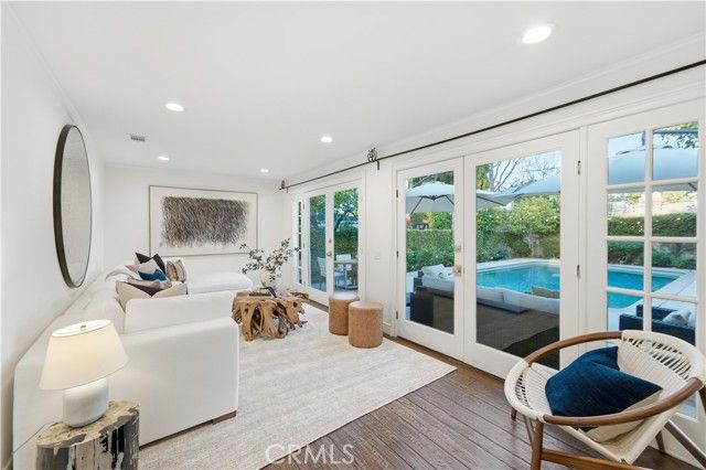 5232 Woodman Avenue, Sherman Oaks, CA 91401