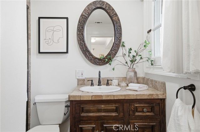 5232 Woodman Avenue, Sherman Oaks, CA 91401