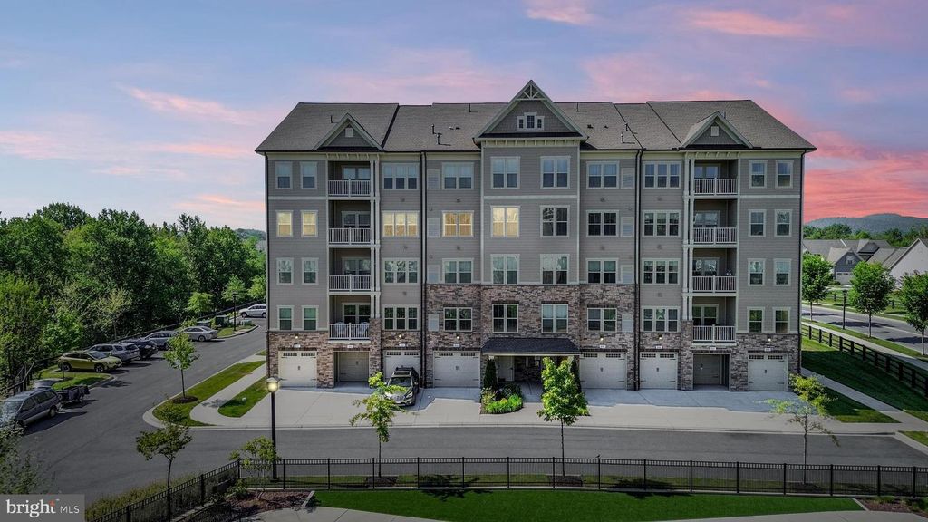 Image 1 of property listing at 3282 PINE NEEDLE CIR #301, Frederick, MD 21704