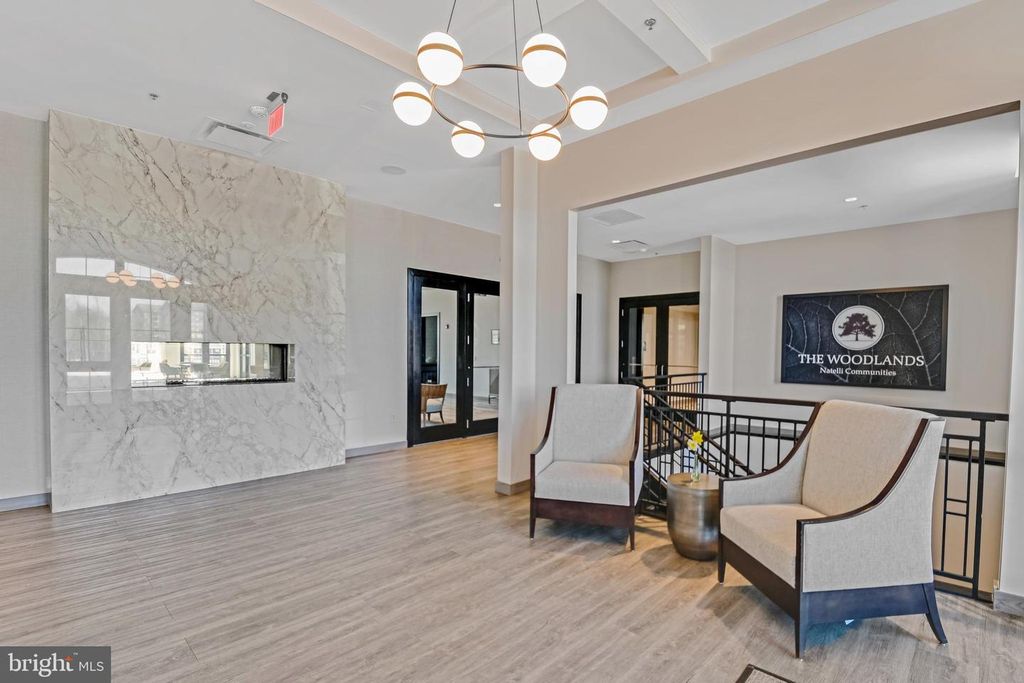 Image 37 of property listing at 3282 PINE NEEDLE CIR #301, Frederick, MD 21704