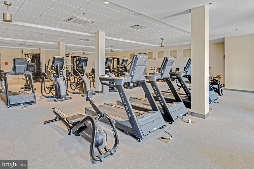 Image 38 of property listing at 3282 PINE NEEDLE CIR #301, Frederick, MD 21704