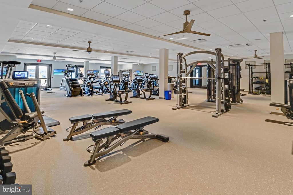 Image 39 of property listing at 3282 PINE NEEDLE CIR #301, Frederick, MD 21704