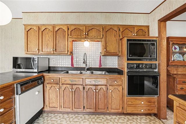 2946 SW 204th Street, Trimble, MO 64492