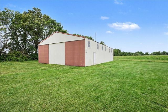 2946 SW 204th Street, Trimble, MO 64492