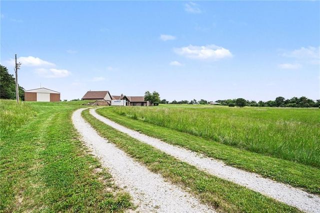 2946 SW 204th Street, Trimble, MO 64492