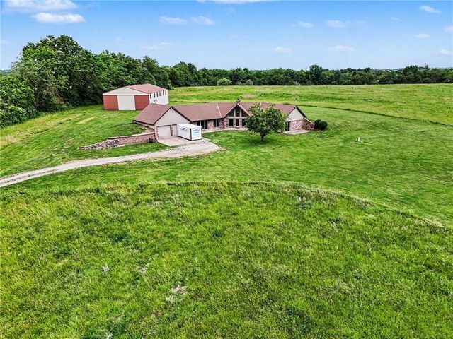 2946 SW 204th Street, Trimble, MO 64492