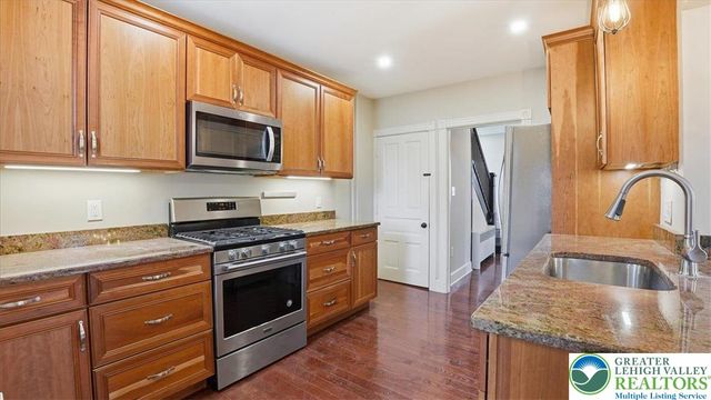 4441 Newburg Road, Lower Nazareth Twp, PA 18064