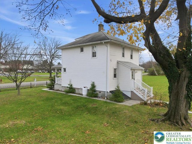 4441 Newburg Road, Lower Nazareth Twp, PA 18064