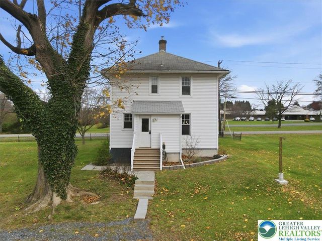 4441 Newburg Road, Lower Nazareth Twp, PA 18064