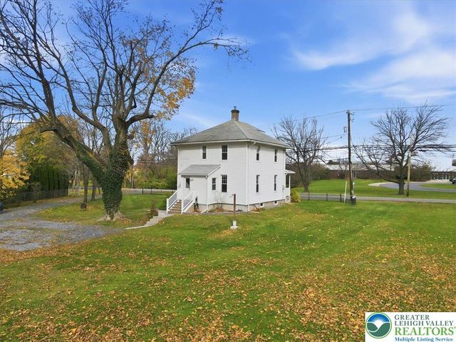 4441 Newburg Road, Lower Nazareth Twp, PA 18064