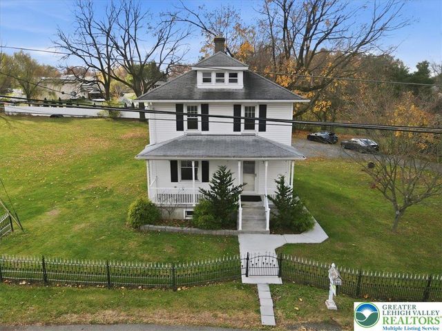 4441 Newburg Road, Lower Nazareth Twp, PA 18064