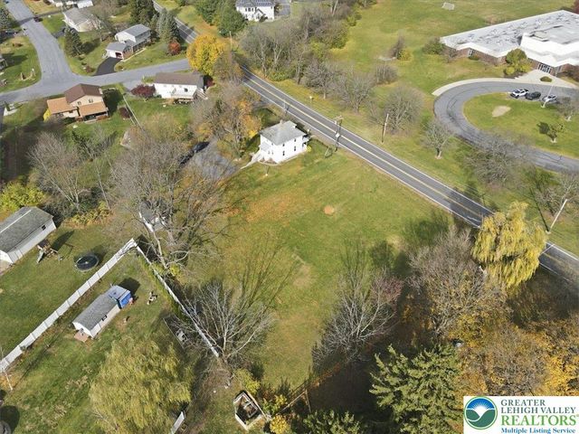 4441 Newburg Road, Lower Nazareth Twp, PA 18064