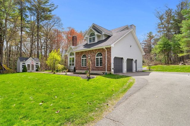 6 Foster Street, Boxford, MA 01921
