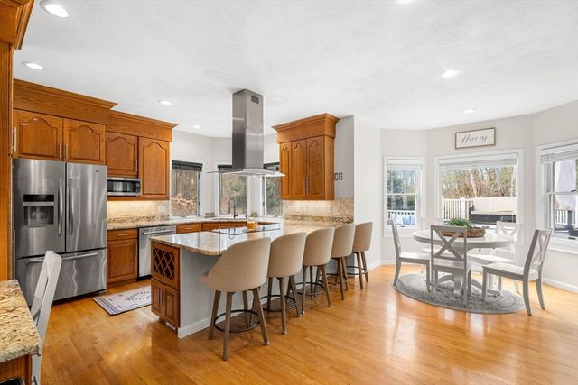 6 Foster Street, Boxford, MA 01921