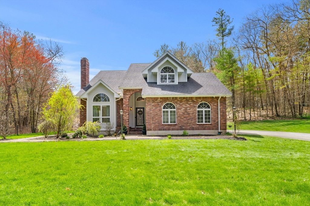 6 Foster Street, Boxford, MA 01921