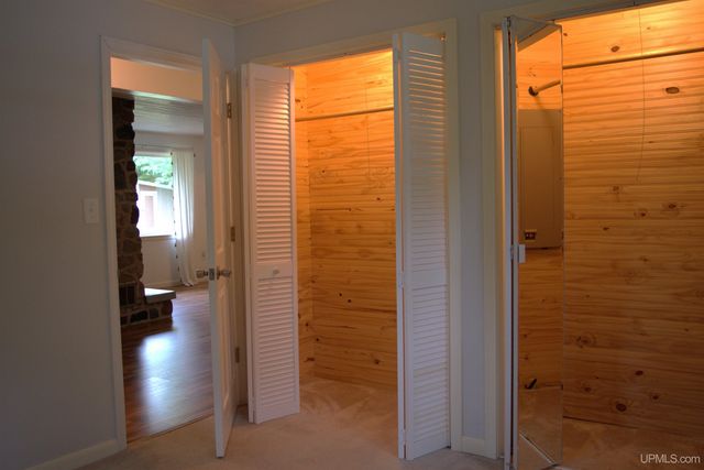 24411 Upper Point Mills Road, Hancock, MI 49930