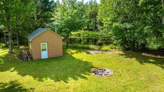 24411 Upper Point Mills Road, Hancock, MI 49930