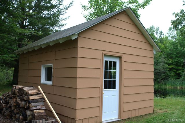 24411 Upper Point Mills Road, Hancock, MI 49930