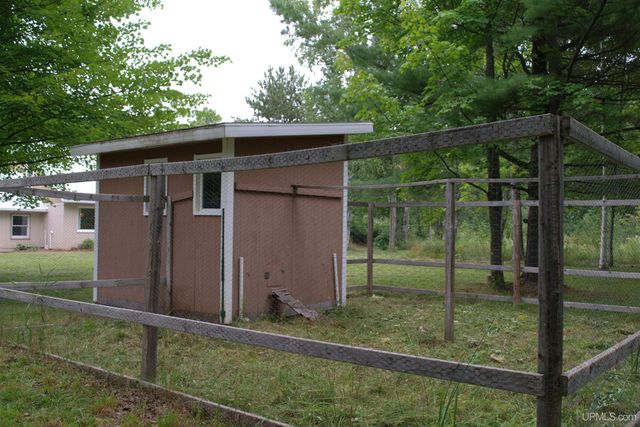 24411 Upper Point Mills Road, Hancock, MI 49930