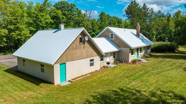 24411 Upper Point Mills Road, Hancock, MI 49930