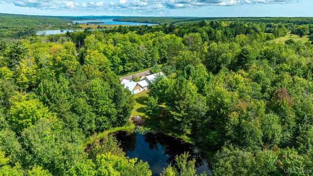 24411 Upper Point Mills Road, Hancock, MI 49930