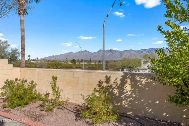 9859 1st Street, Tucson, AZ 85748