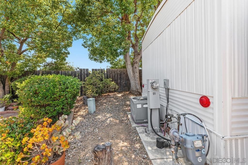 Image 6 of property listing at 1285 E Washington 51, El Cajon, CA 92019