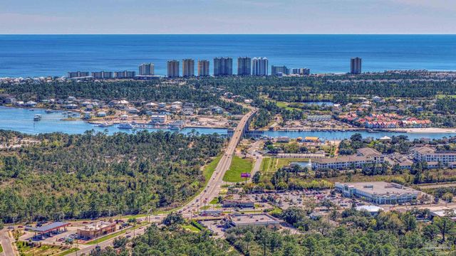 13418 Valerie Dr, Pensacola, FL 32507