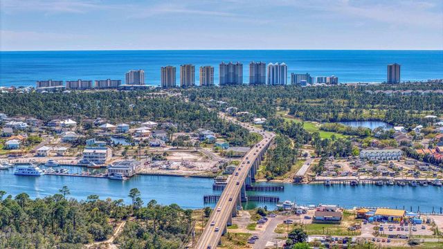 13418 Valerie Dr, Pensacola, FL 32507