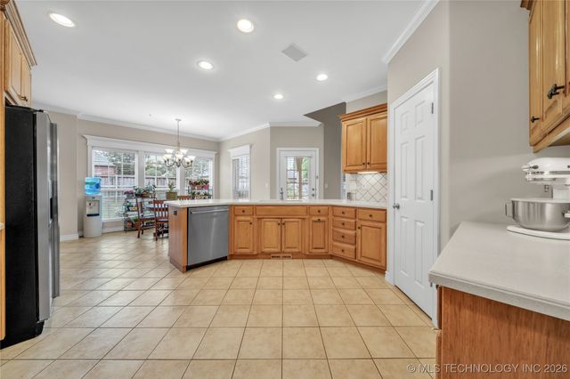 7813 E Commercial Street, Broken Arrow, OK 74014