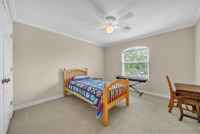 7813 E Commercial Street, Broken Arrow, OK 74014