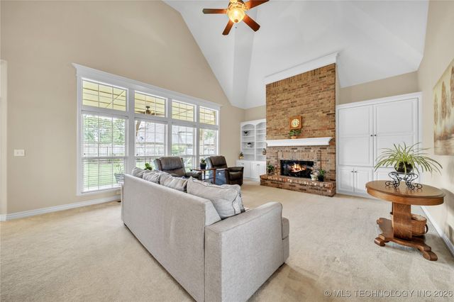 7813 E Commercial Street, Broken Arrow, OK 74014