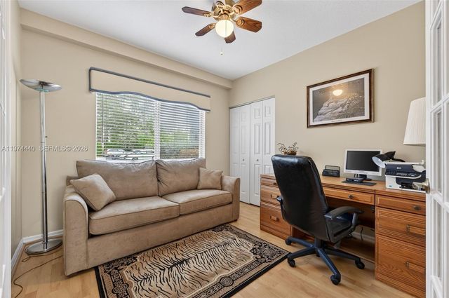 4401 Crystal Lake Dr 101, Deerfield Beach, FL 33064